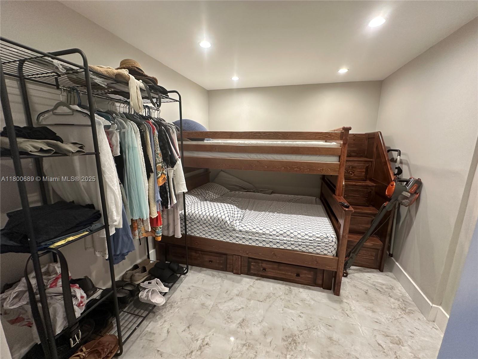 PRINCE GEORGE ARMS CONDO - Residential