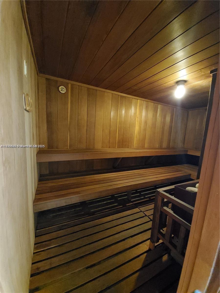 PRINCE GEORGE ARMS CONDO - Residential