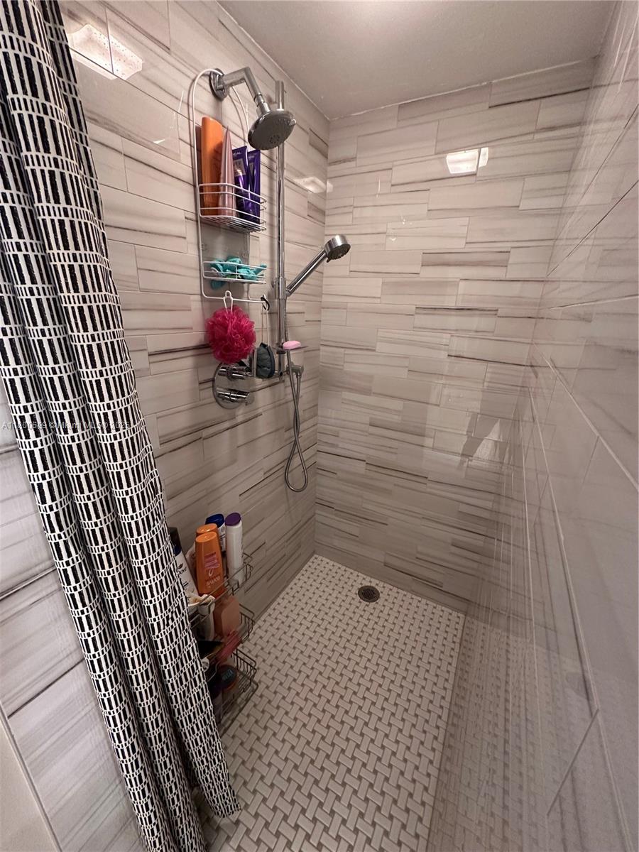 PRINCE GEORGE ARMS CONDO - Residential