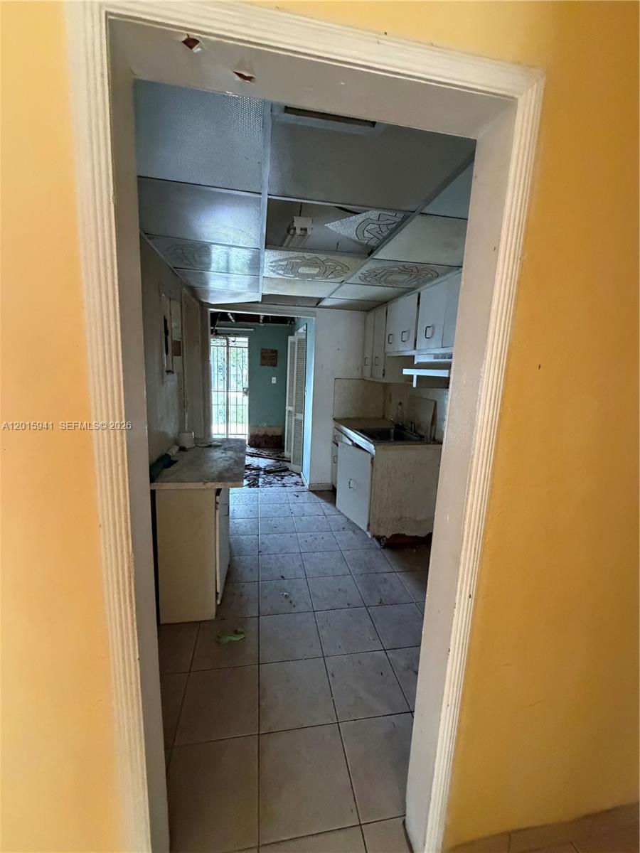 841 NE 4th Pl