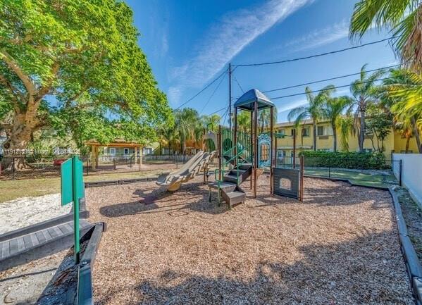 SABAL PALM COURT - Residential Lease