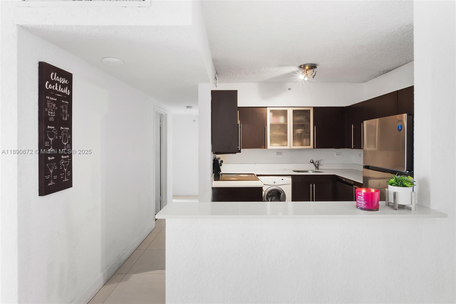 FLAMINGO SOUTH BEACH I CO - Residential