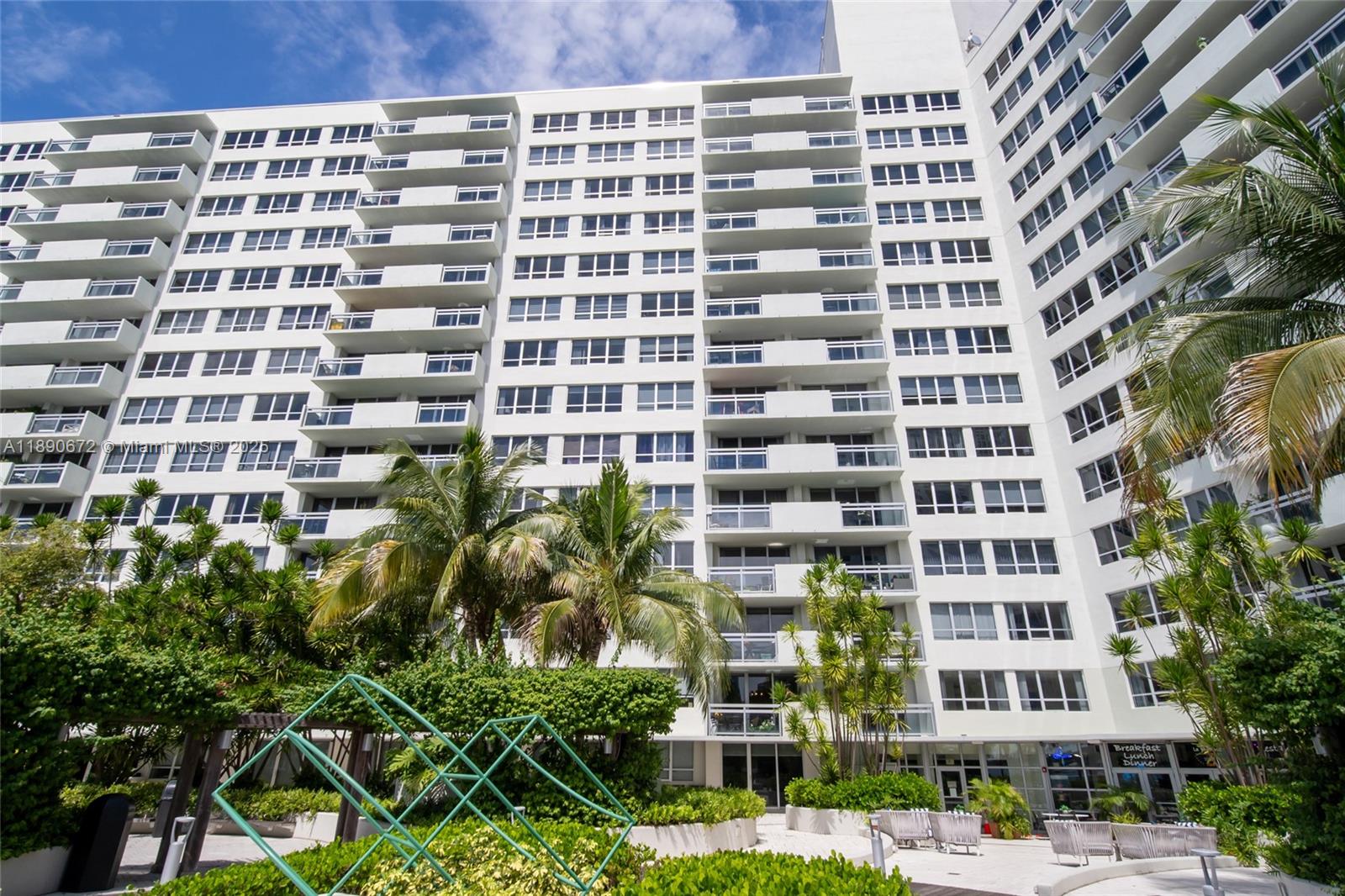 FLAMINGO SOUTH BEACH I CO - Residential