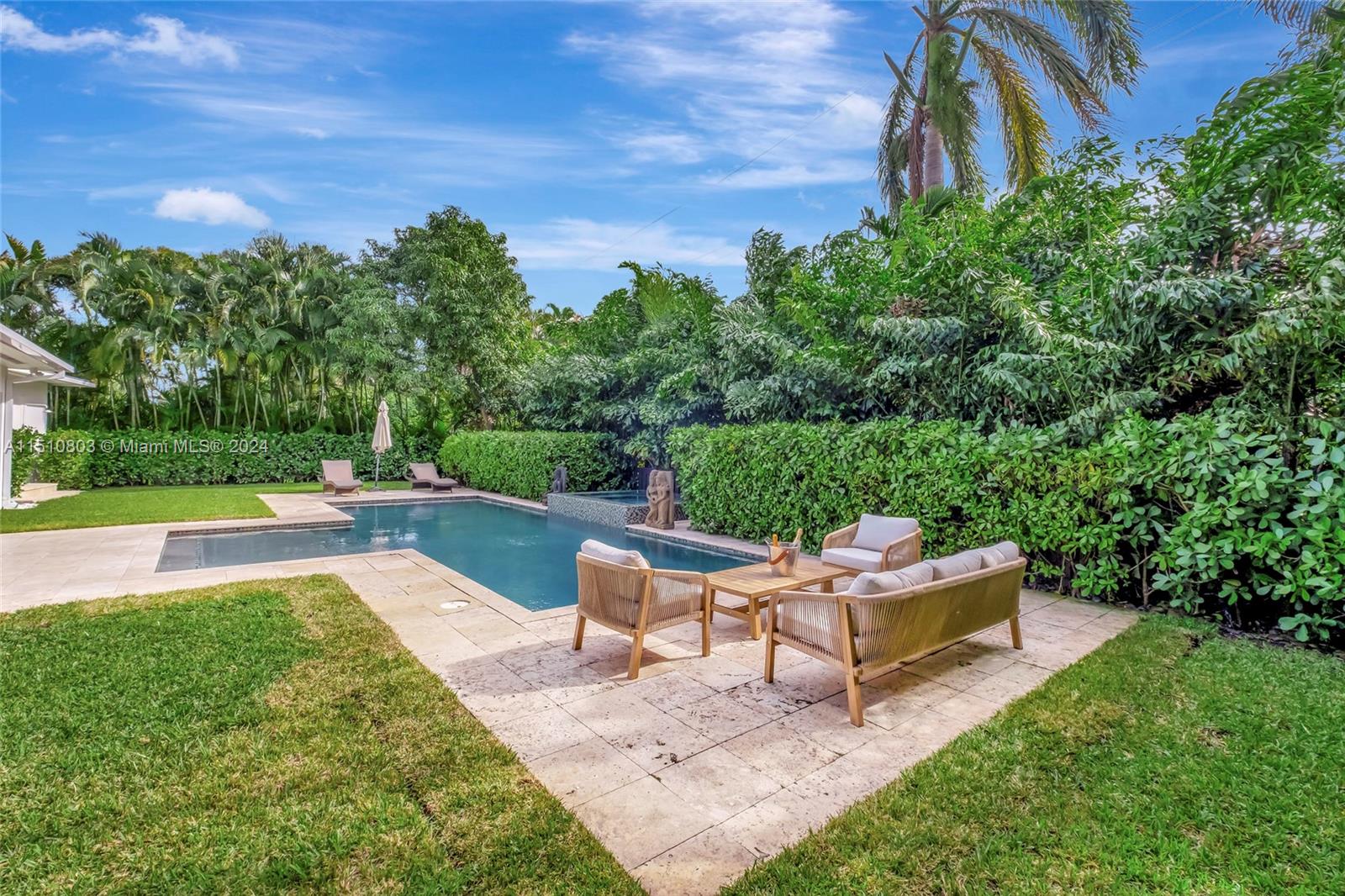 MIAMI SHORES BAY VIEW - Residential