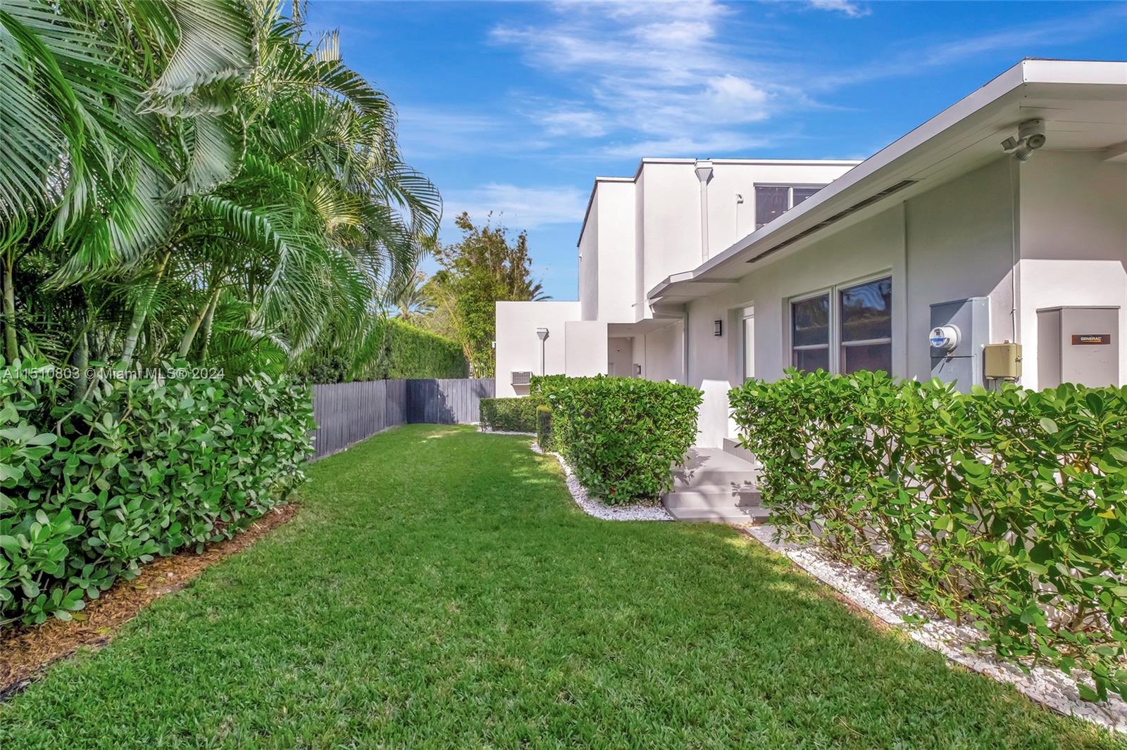 MIAMI SHORES BAY VIEW - Residential