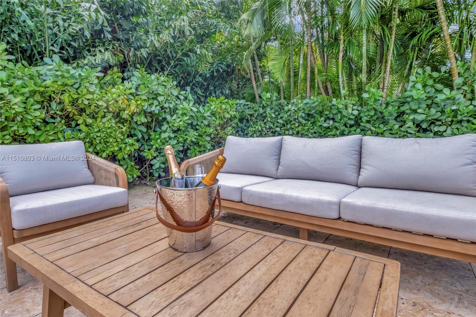 MIAMI SHORES BAY VIEW - Residential