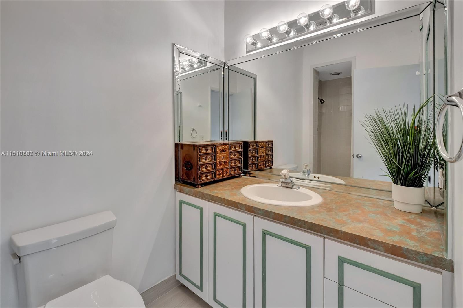 MIAMI SHORES BAY VIEW - Residential