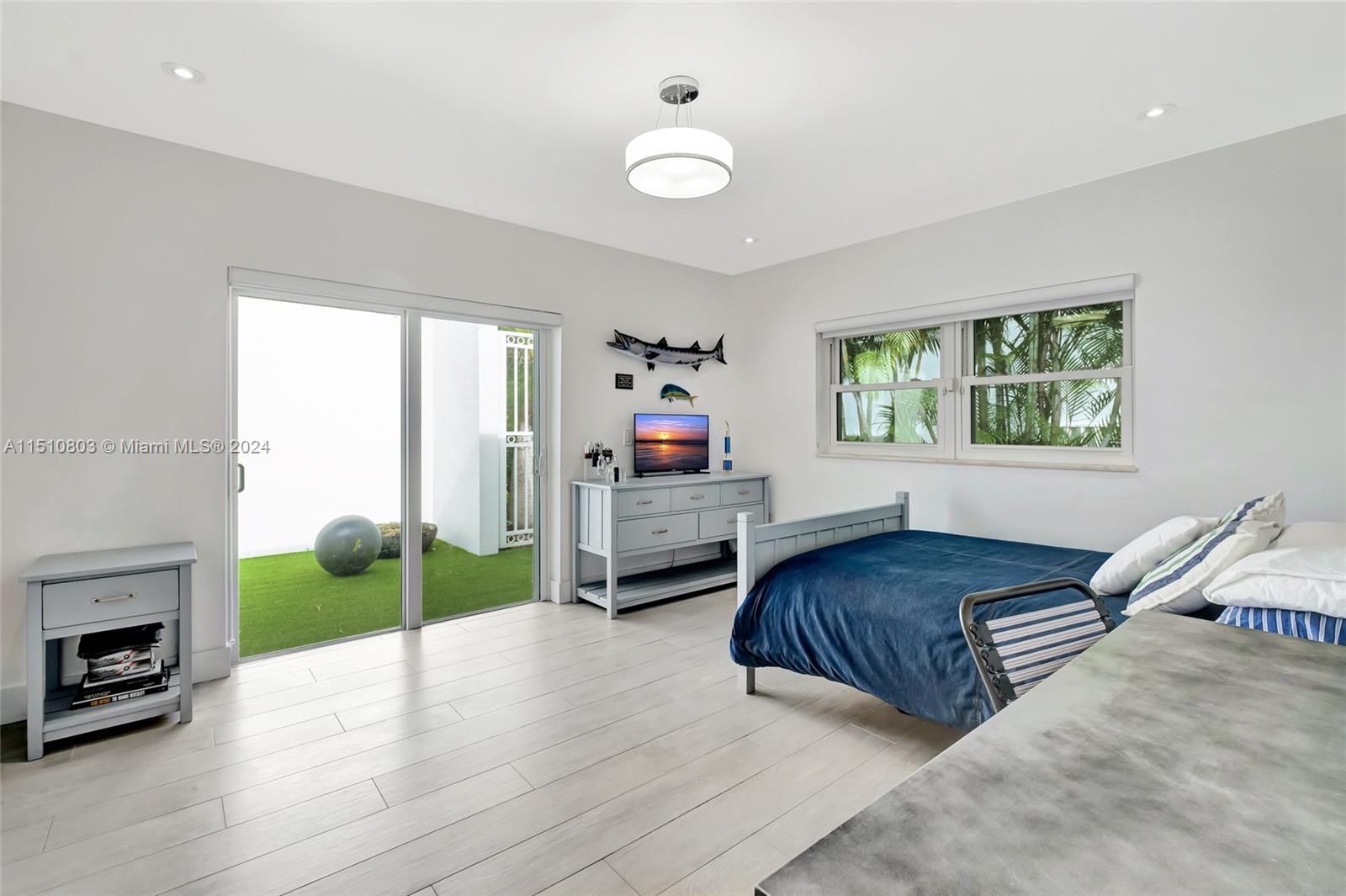 MIAMI SHORES BAY VIEW - Residential