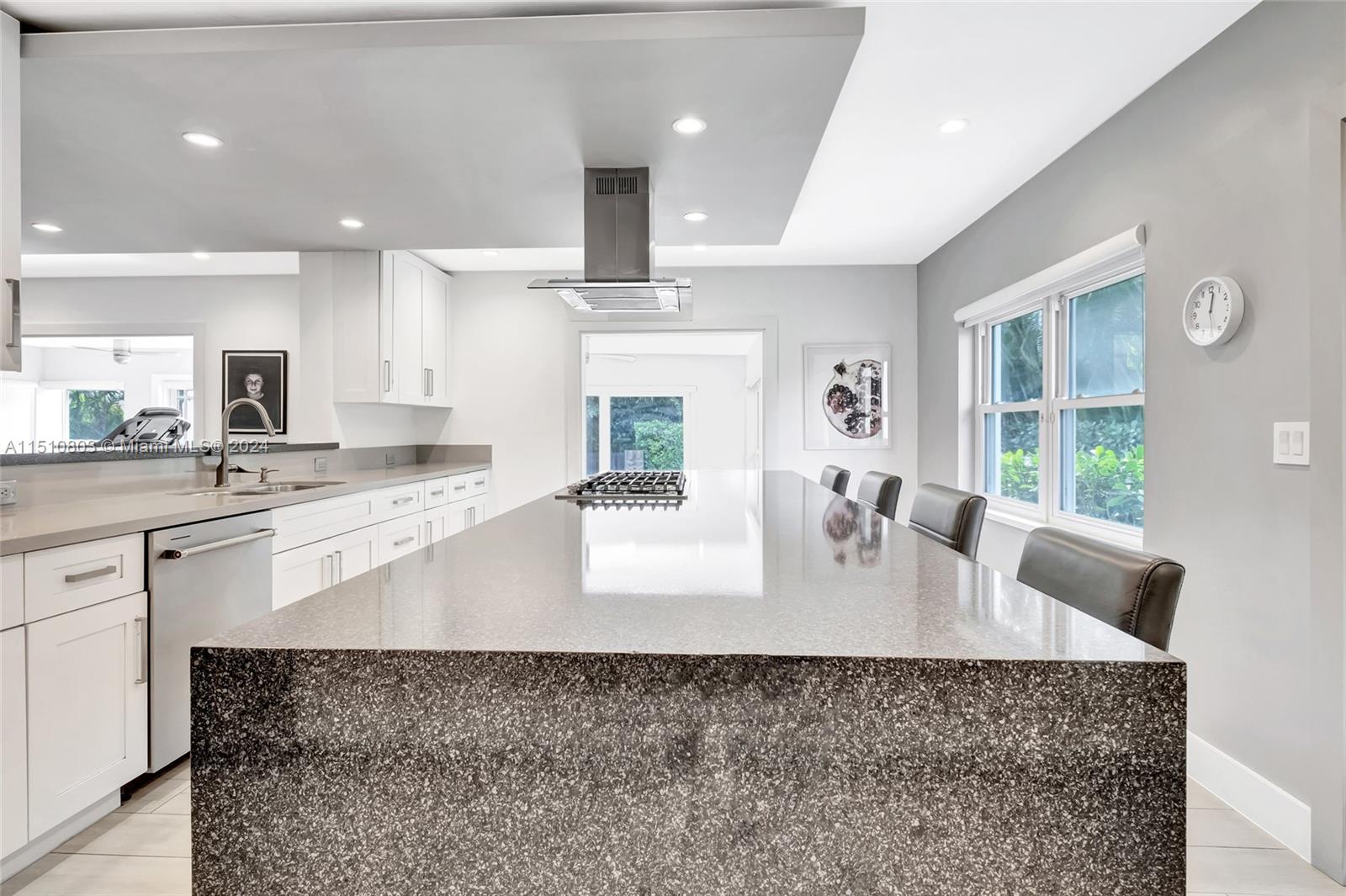 MIAMI SHORES BAY VIEW - Residential