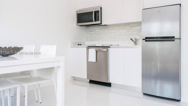 ELISA CONDO - Residential Lease