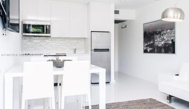 ELISA CONDO - Residential Lease