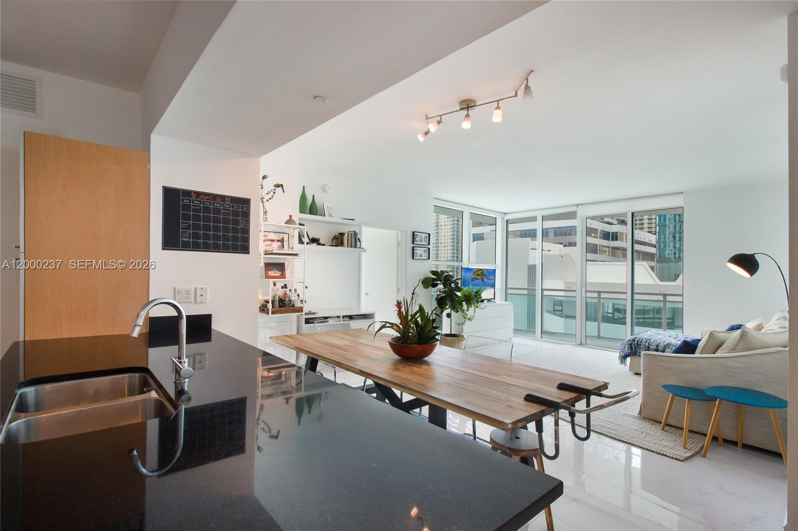 951 BRICKELL AVE 1410