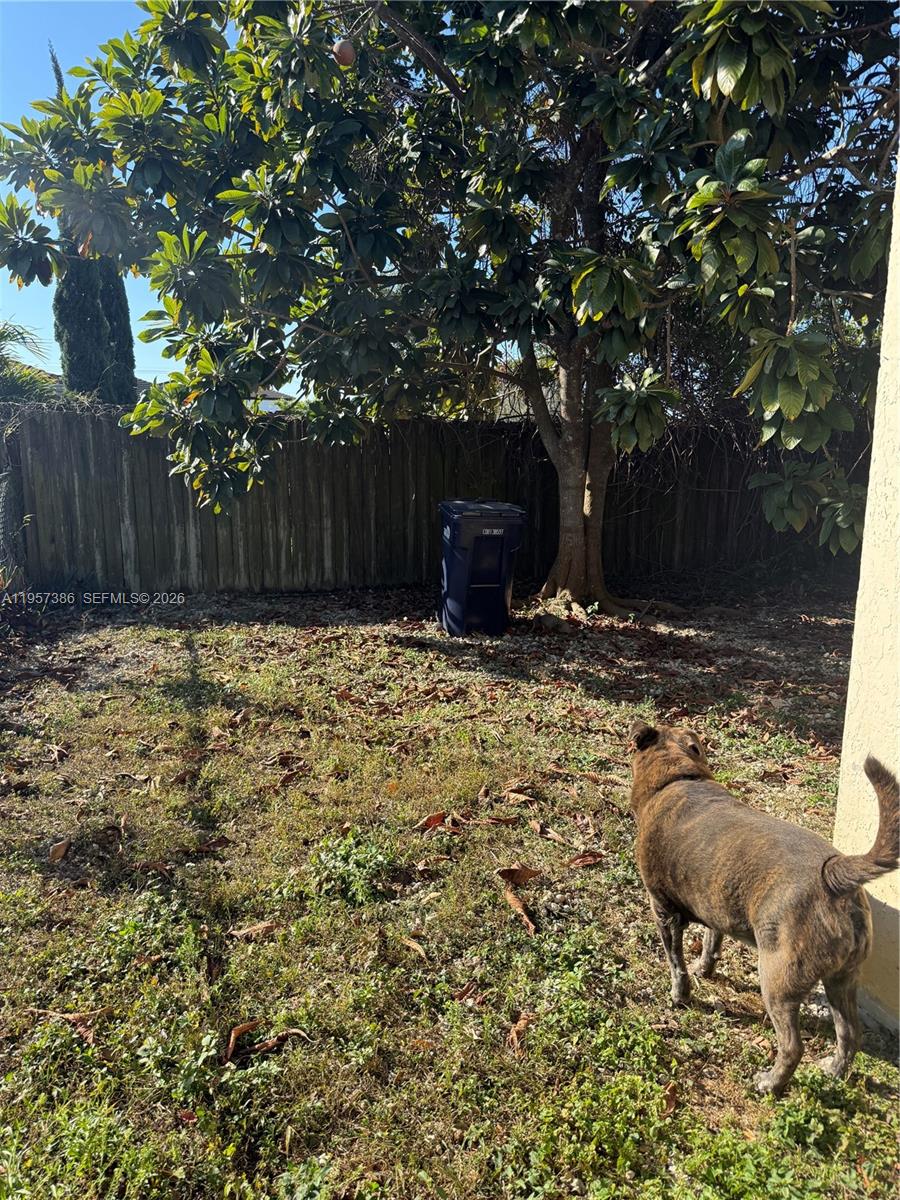 PINE NEEDLES HOMES - Residential