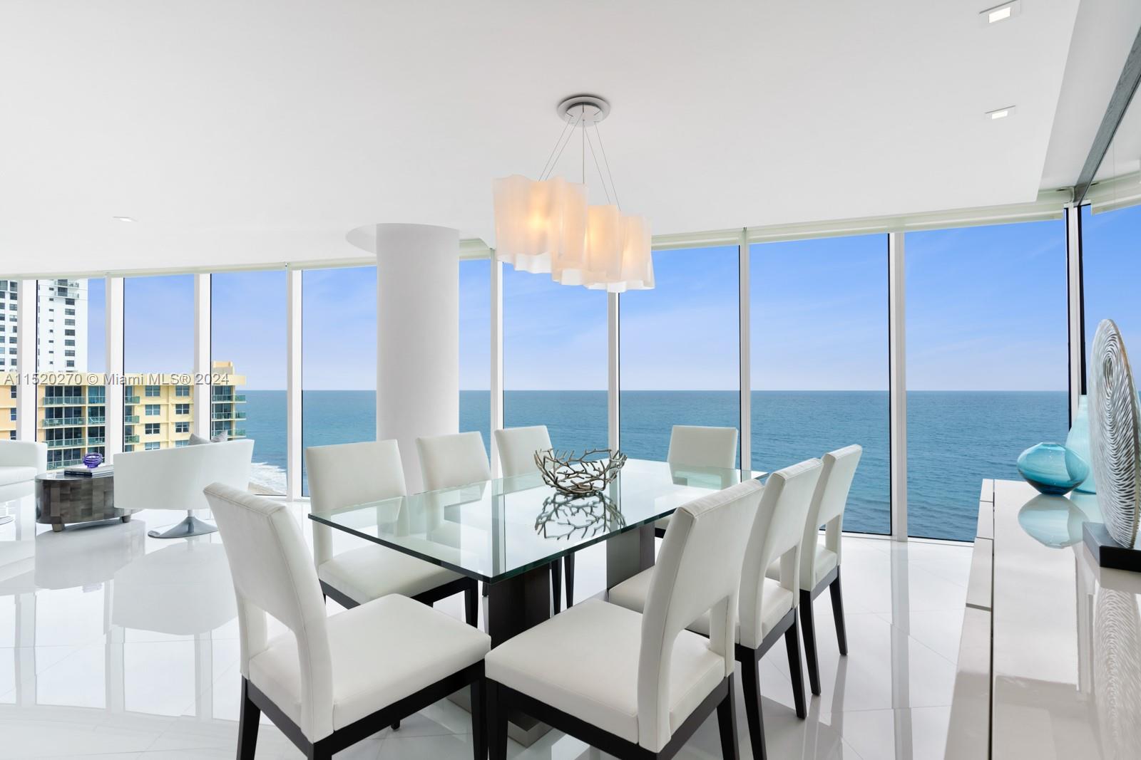 TRUMP HOLLYWOOD - Residential