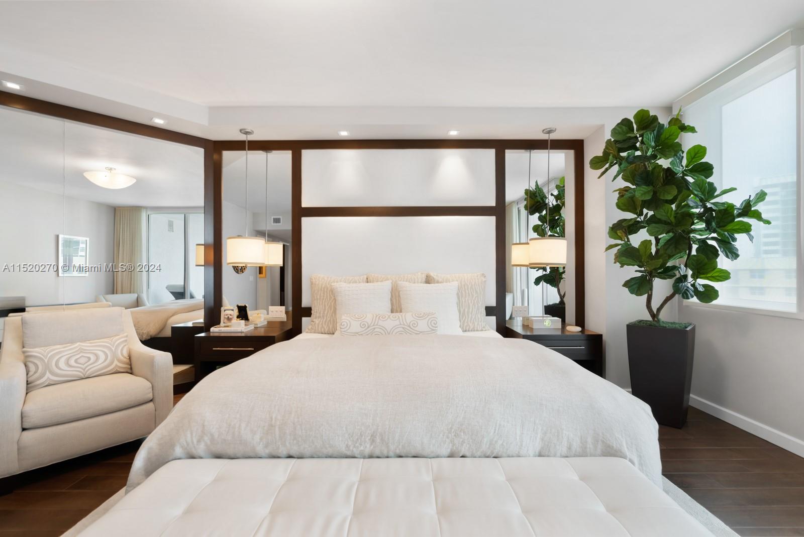 TRUMP HOLLYWOOD - Residential