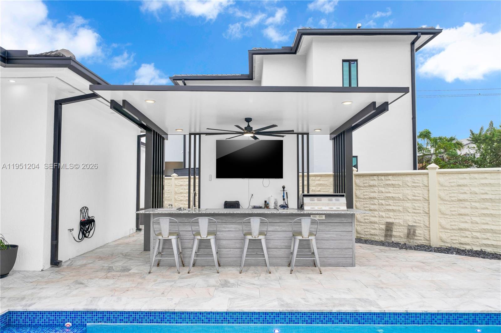 MIA ESTATES - Residential