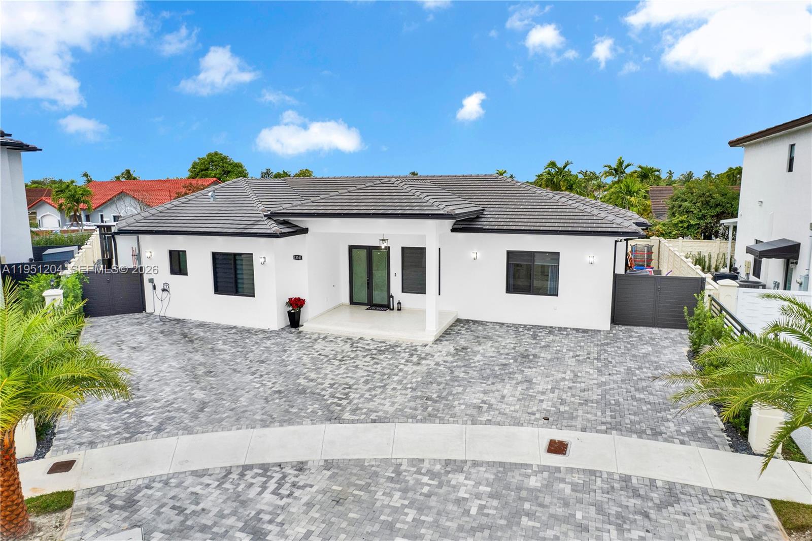 MIA ESTATES - Residential