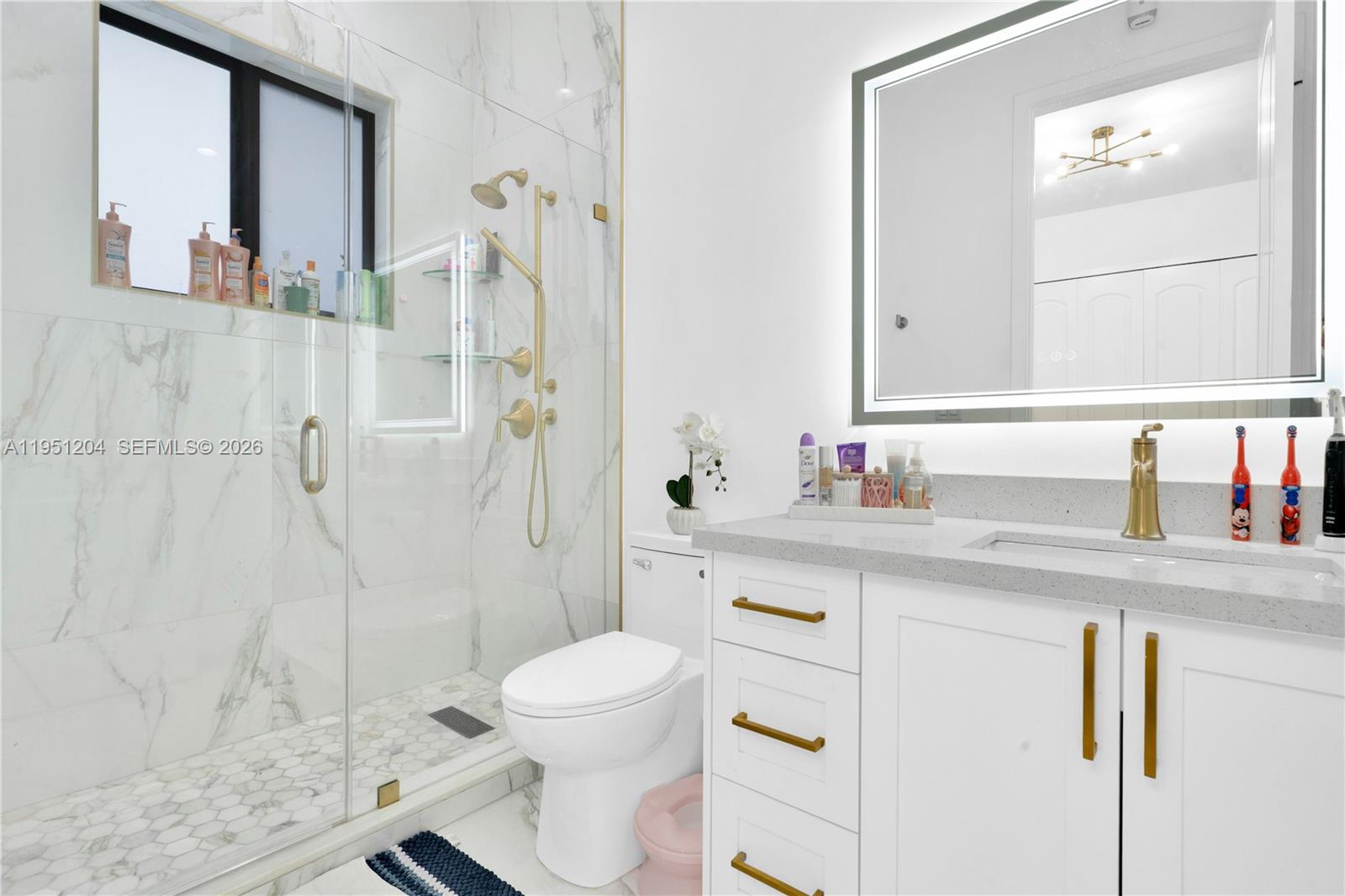 MIA ESTATES - Residential