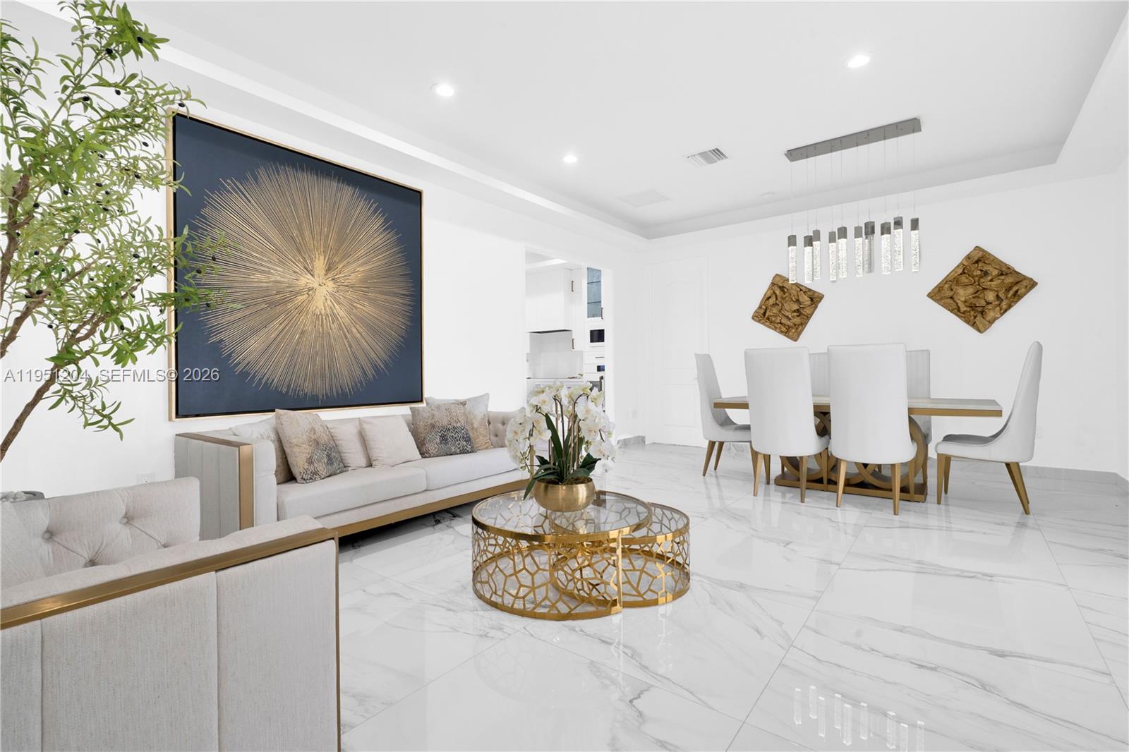 MIA ESTATES - Residential