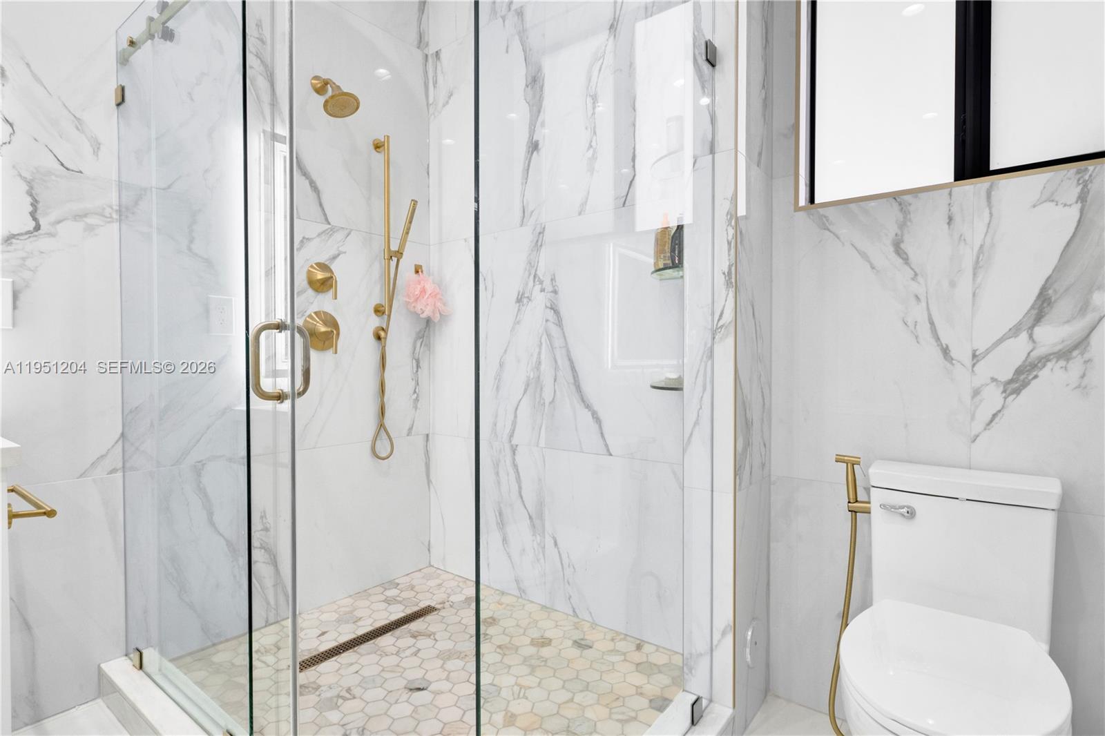 MIA ESTATES - Residential