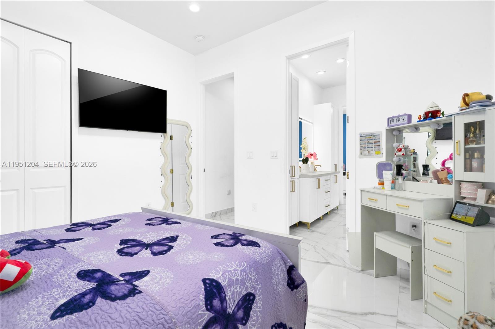 MIA ESTATES - Residential