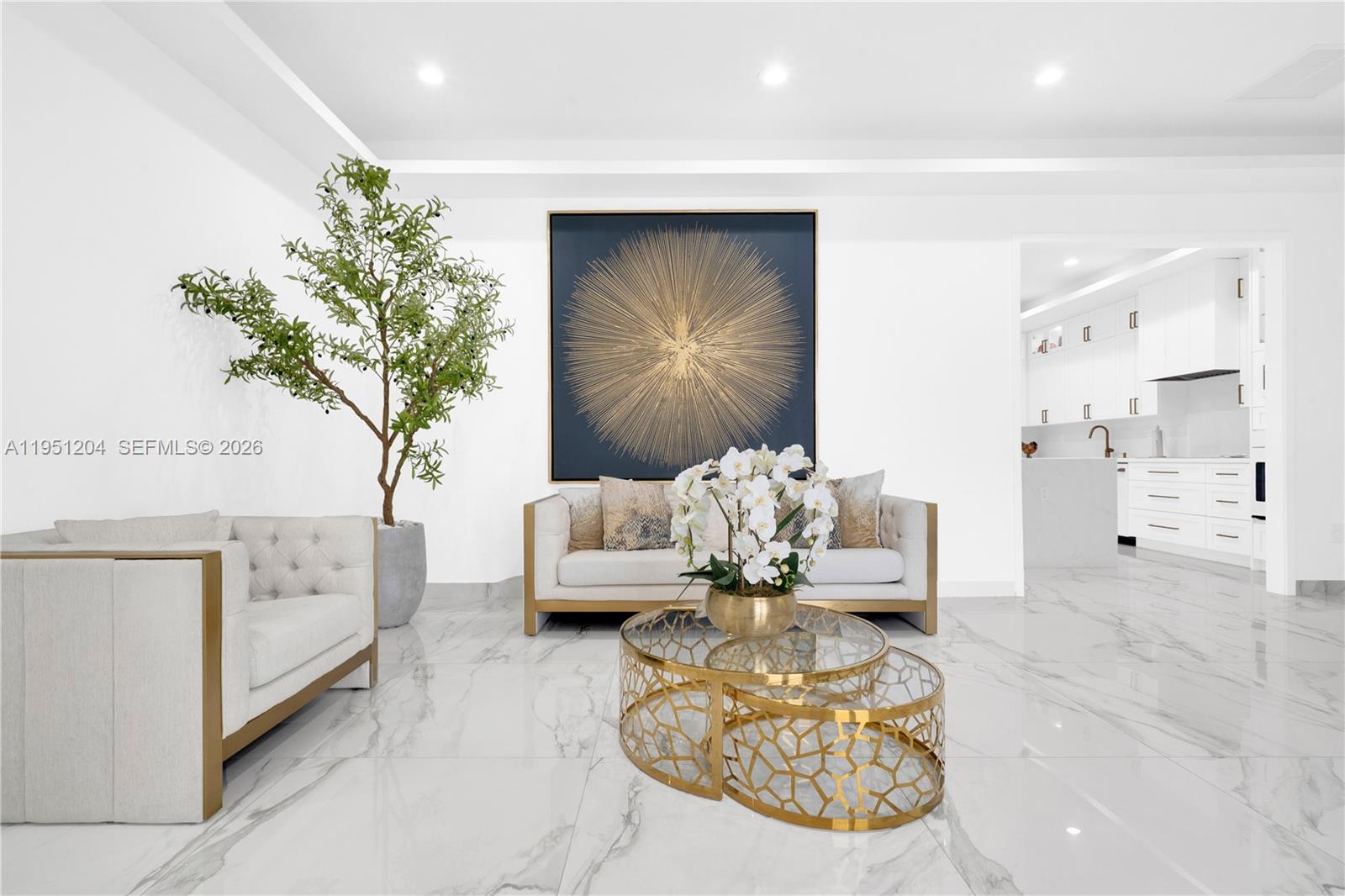 MIA ESTATES - Residential