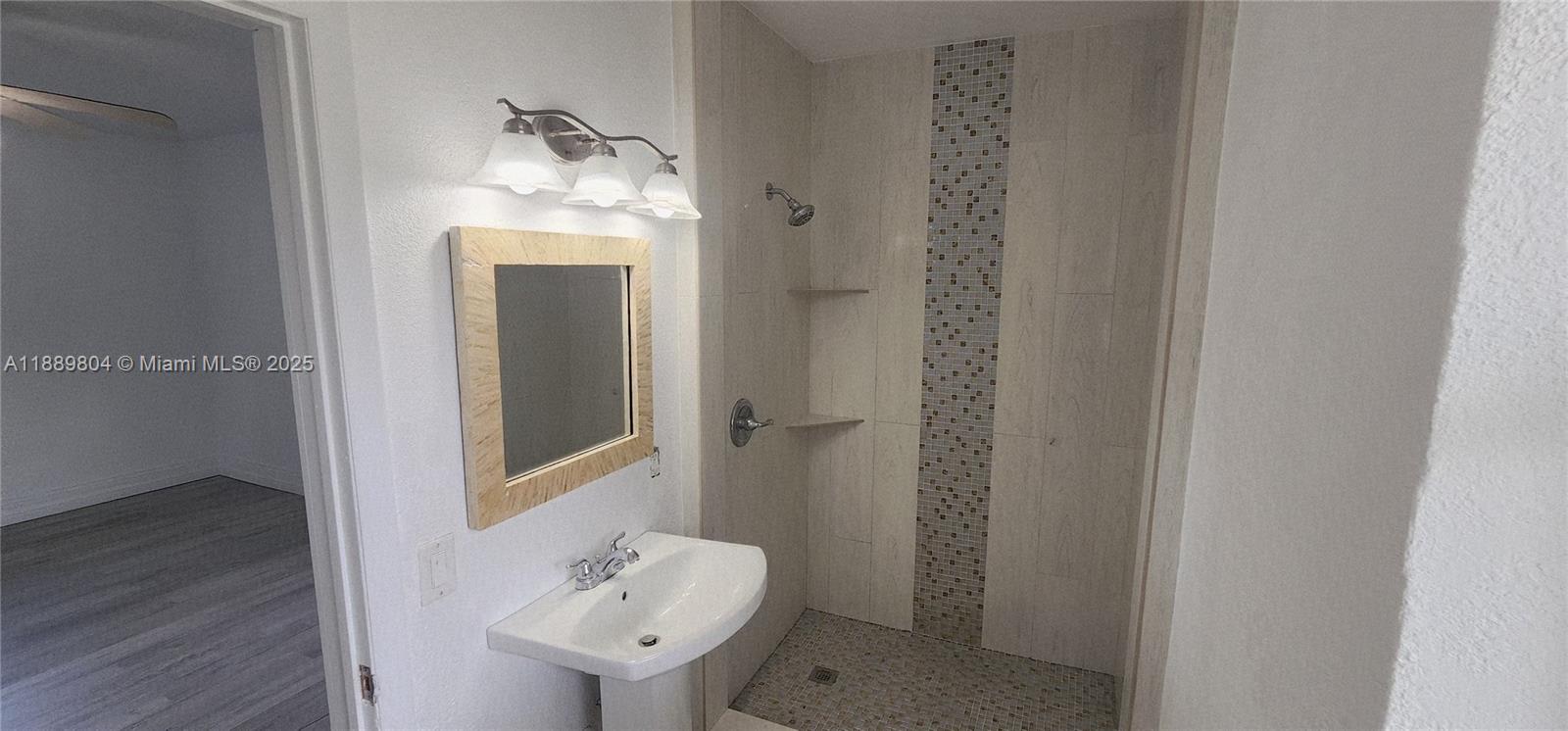 SPANISH VILLAGE - Residential Lease