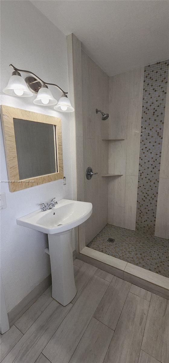 SPANISH VILLAGE - Residential Lease