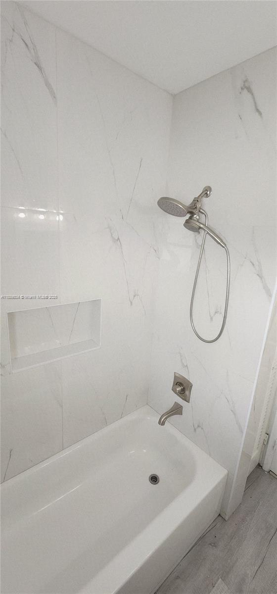 SPANISH VILLAGE - Residential Lease