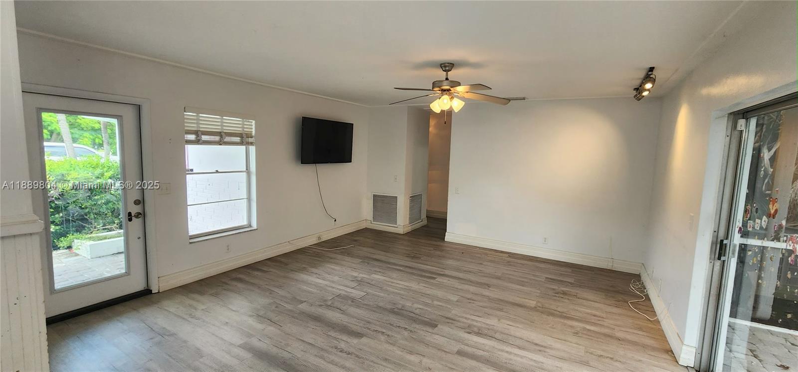 SPANISH VILLAGE - Residential Lease