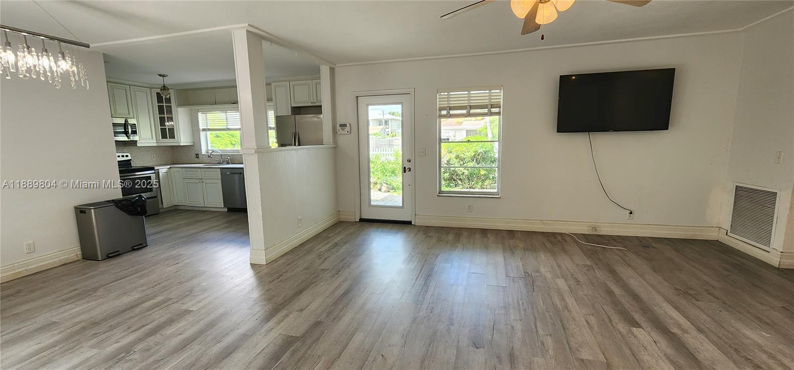 SPANISH VILLAGE - Residential Lease