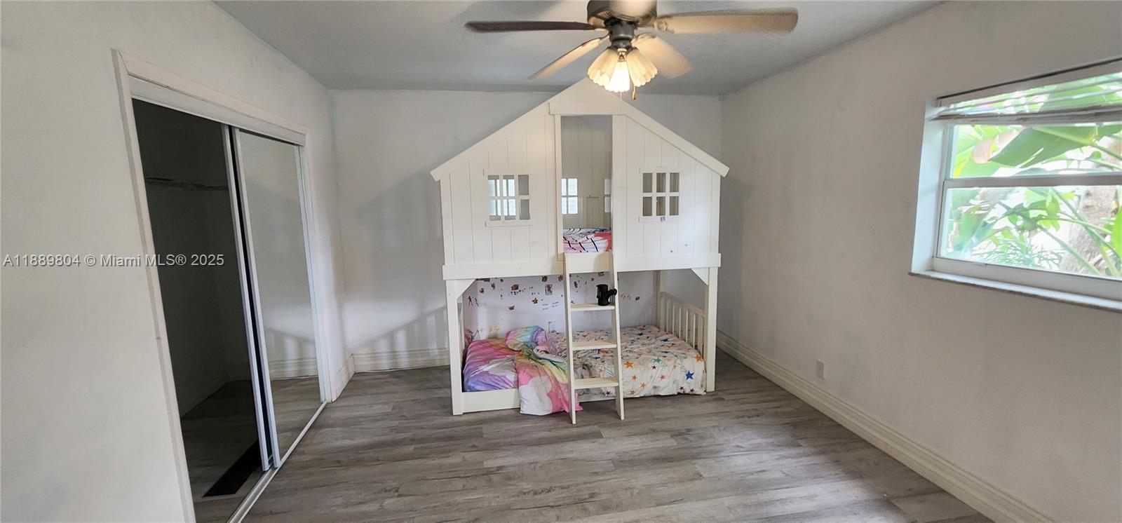 SPANISH VILLAGE - Residential Lease