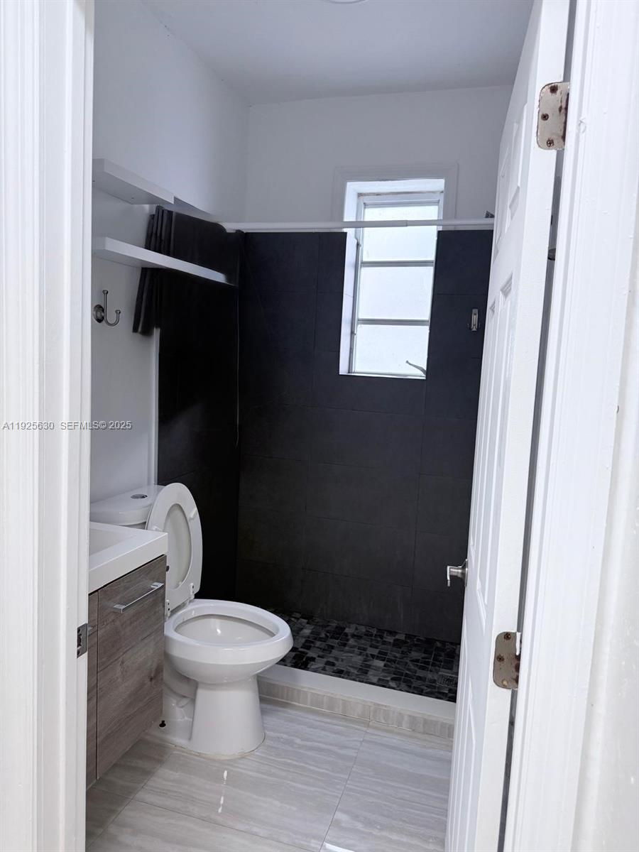 VILLA GATSBY CONDO - Residential Lease