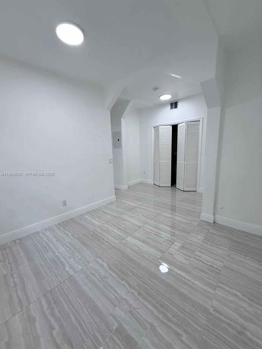 VILLA GATSBY CONDO - Residential Lease