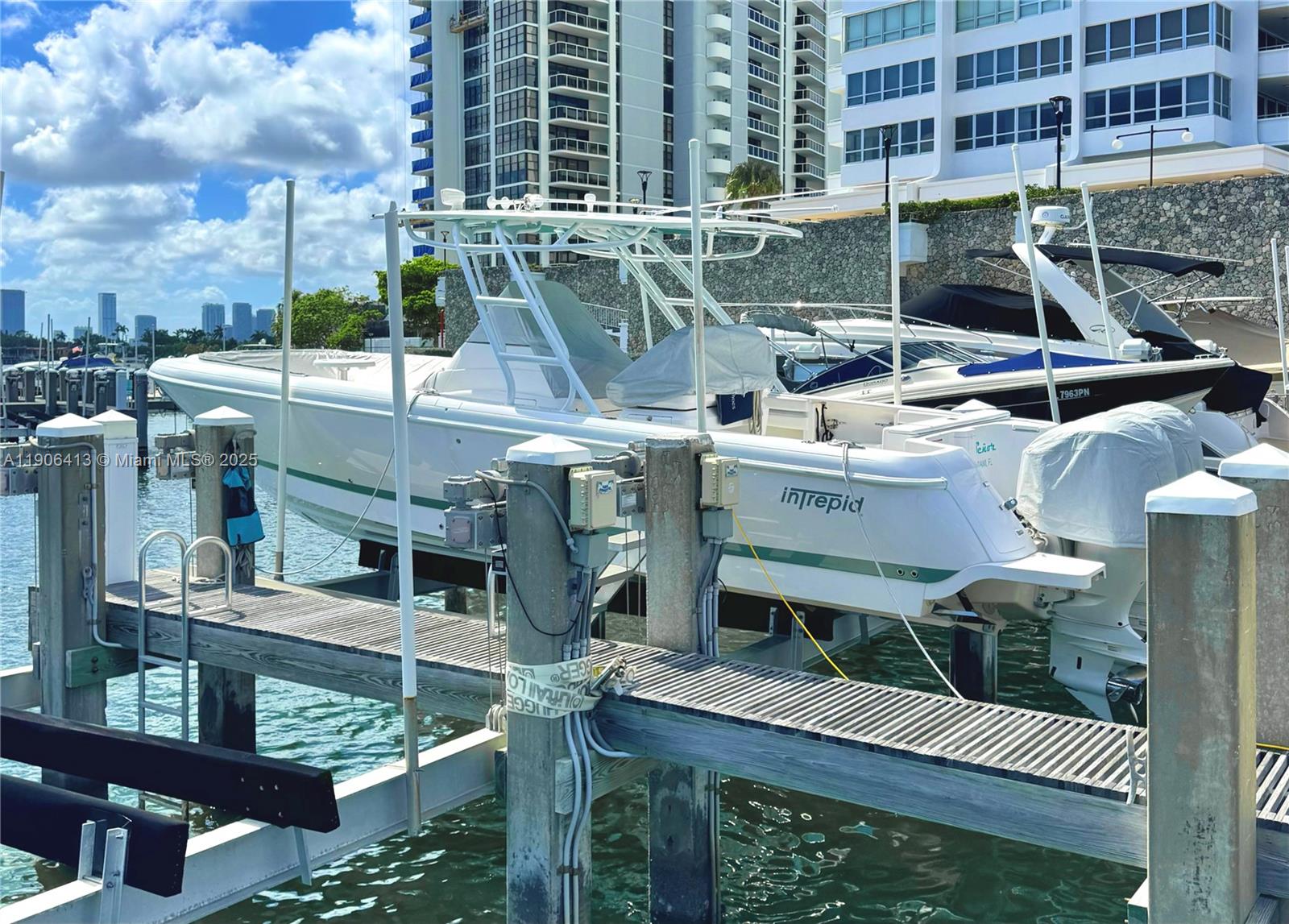 COSTA BRAVA CONDO - Residential