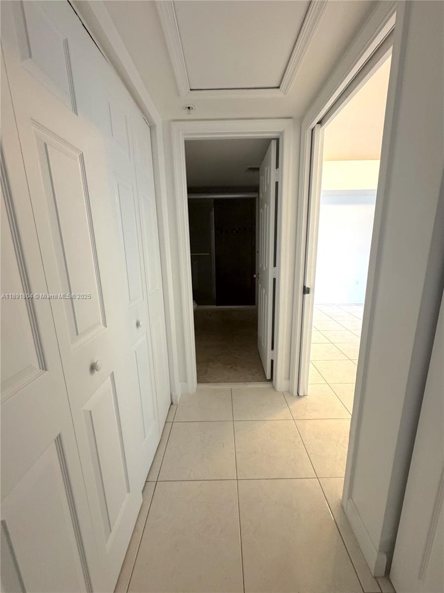 DEVONAIRE CONDO AT PEMBRO - Residential Lease