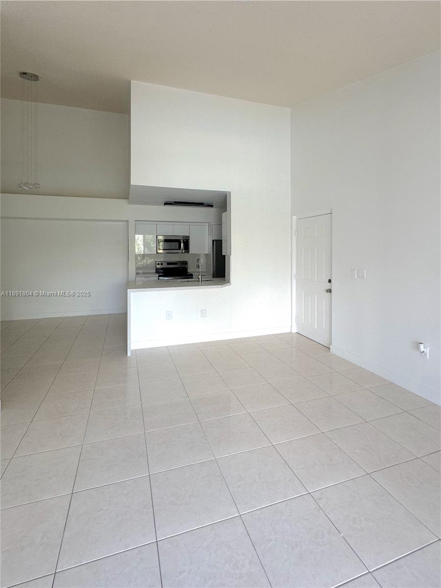 DEVONAIRE CONDO AT PEMBRO - Residential Lease