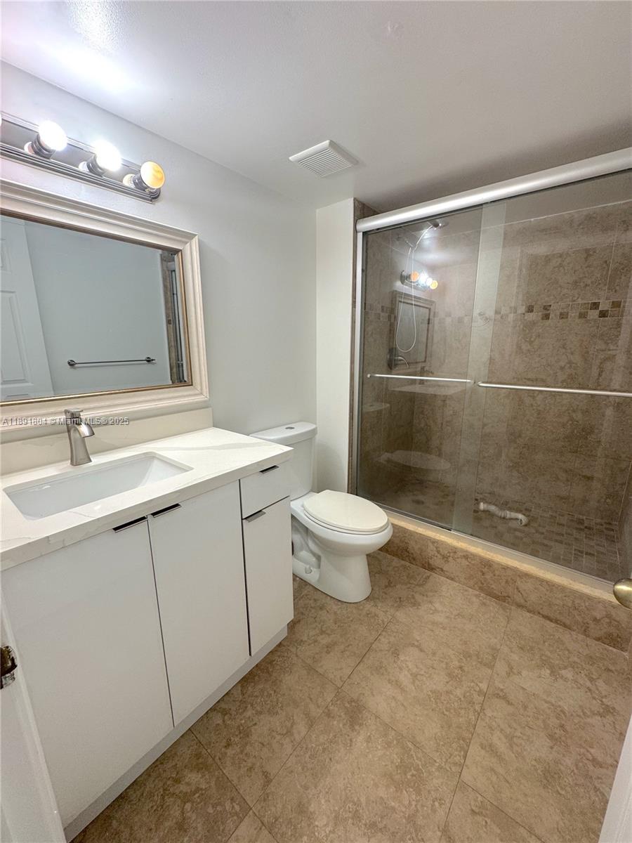 DEVONAIRE CONDO AT PEMBRO - Residential Lease