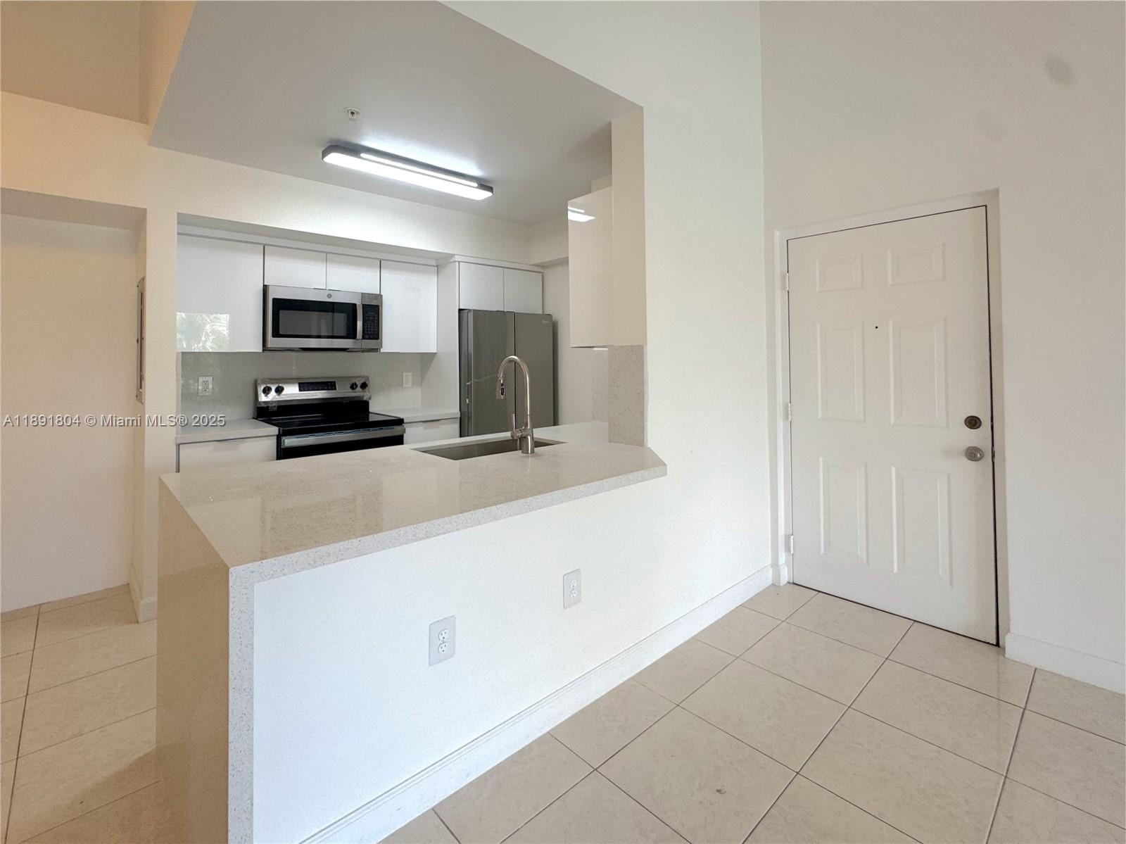 DEVONAIRE CONDO AT PEMBRO - Residential Lease