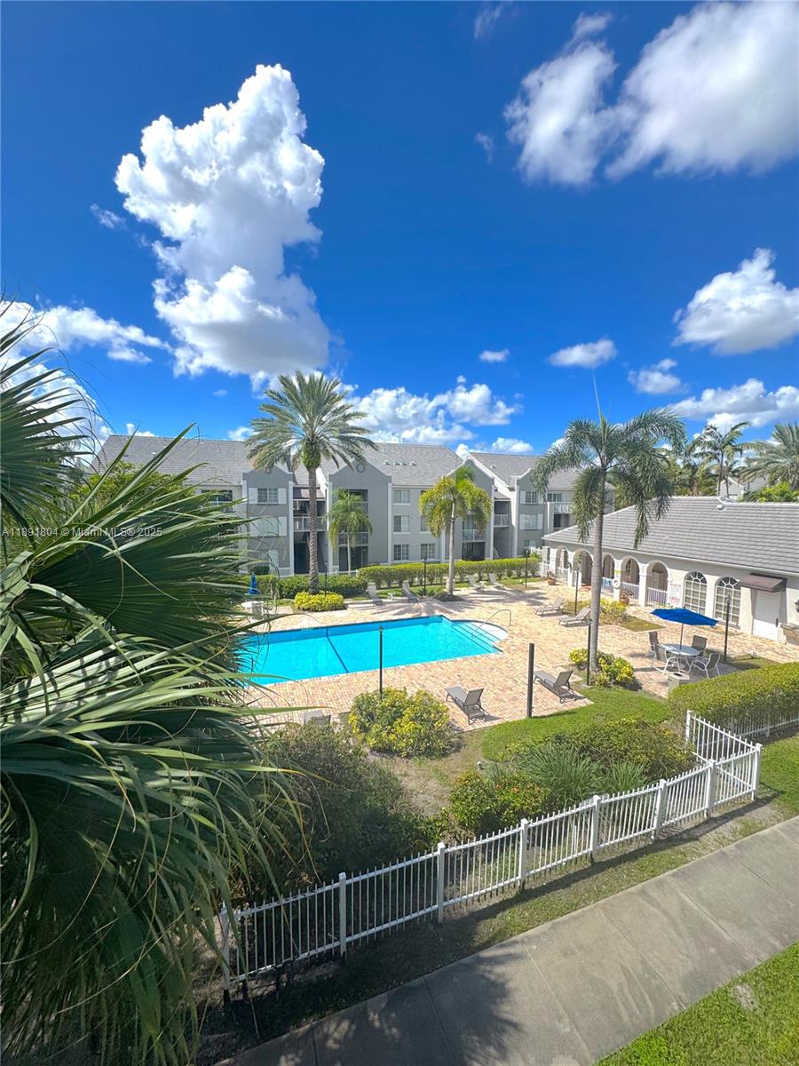 DEVONAIRE CONDO AT PEMBRO - Residential Lease