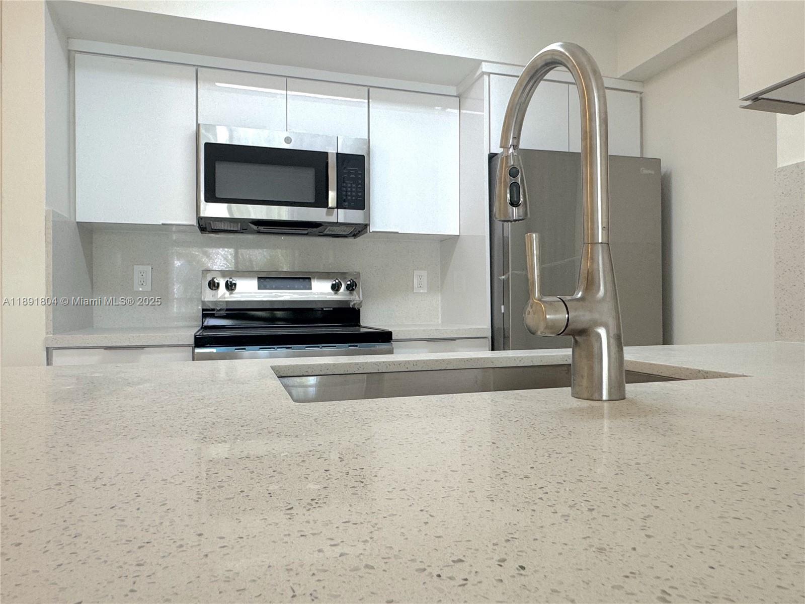 DEVONAIRE CONDO AT PEMBRO - Residential Lease