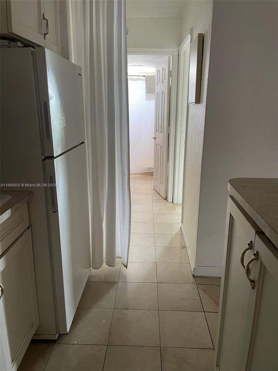 BAYSHORE YACHT & TENNIS C - Residential