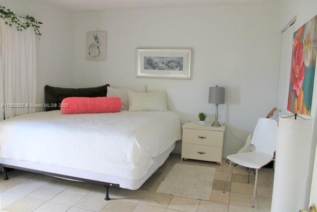 BAYSHORE YACHT & TENNIS C - Residential