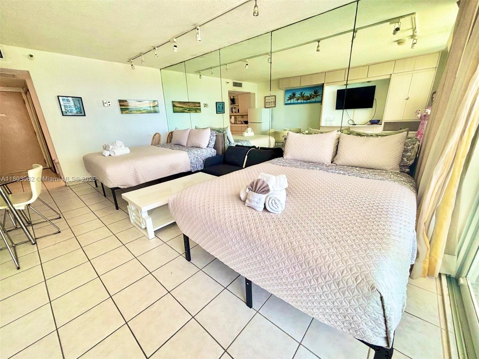 THE AVENTURA BEACH CLUB C - Residential