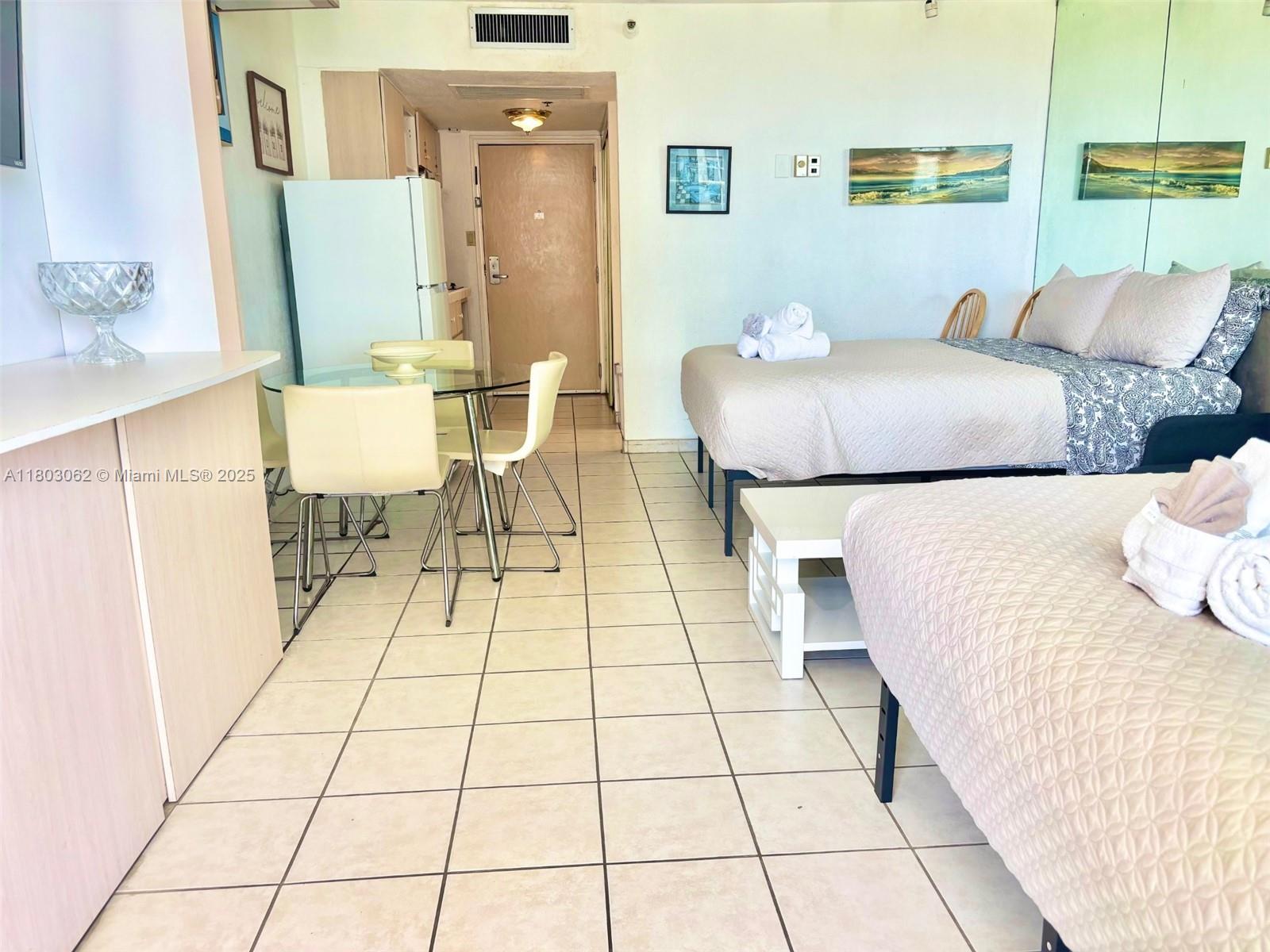 THE AVENTURA BEACH CLUB C - Residential