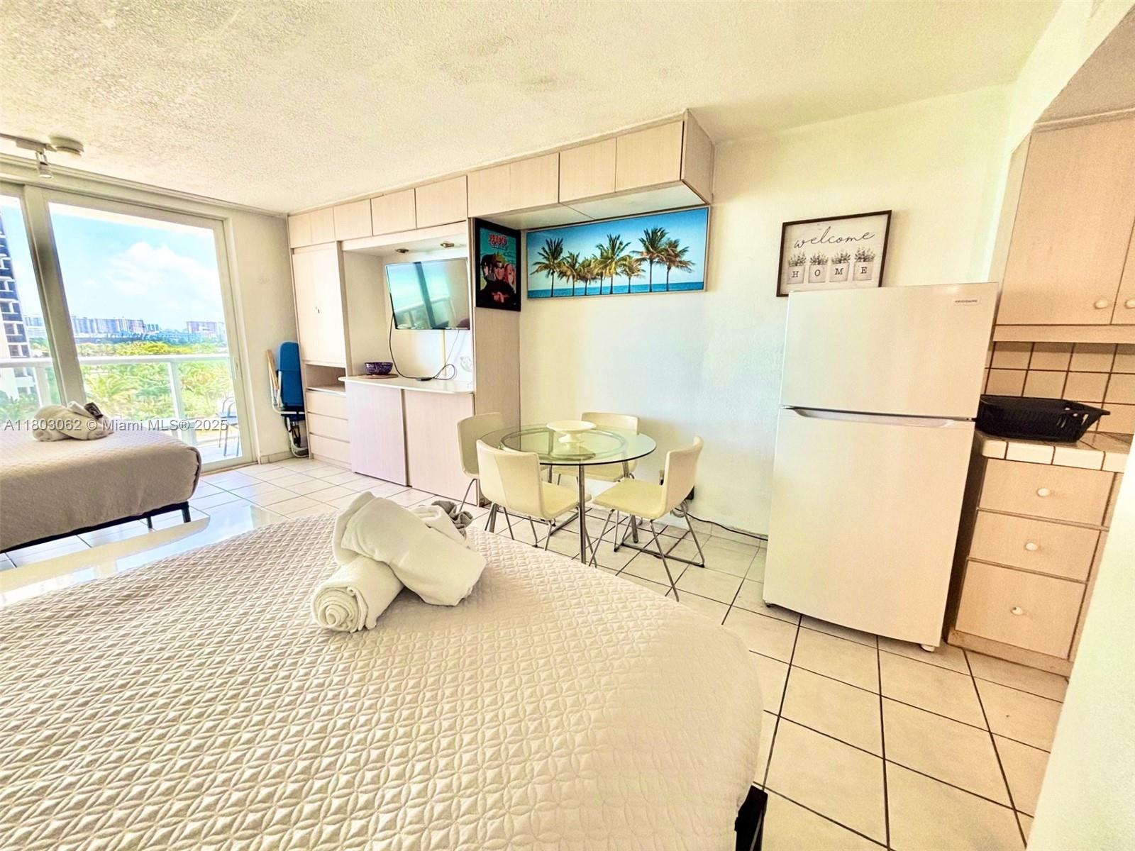 THE AVENTURA BEACH CLUB C - Residential