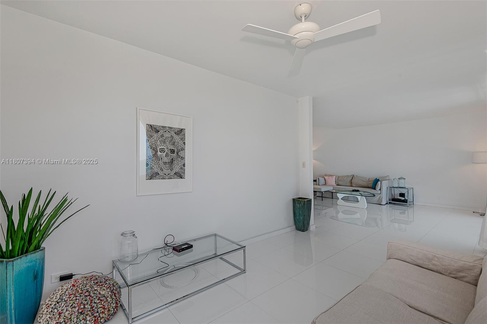 RONEY PALACE CONDO - Residential Lease