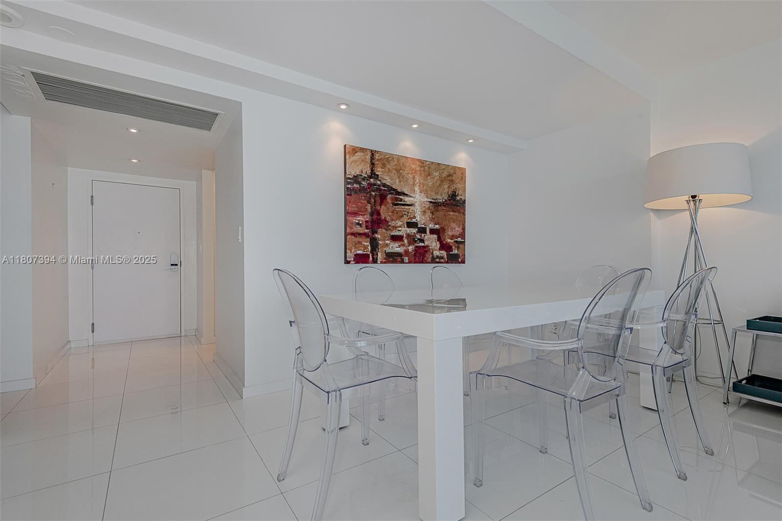 RONEY PALACE CONDO - Residential Lease