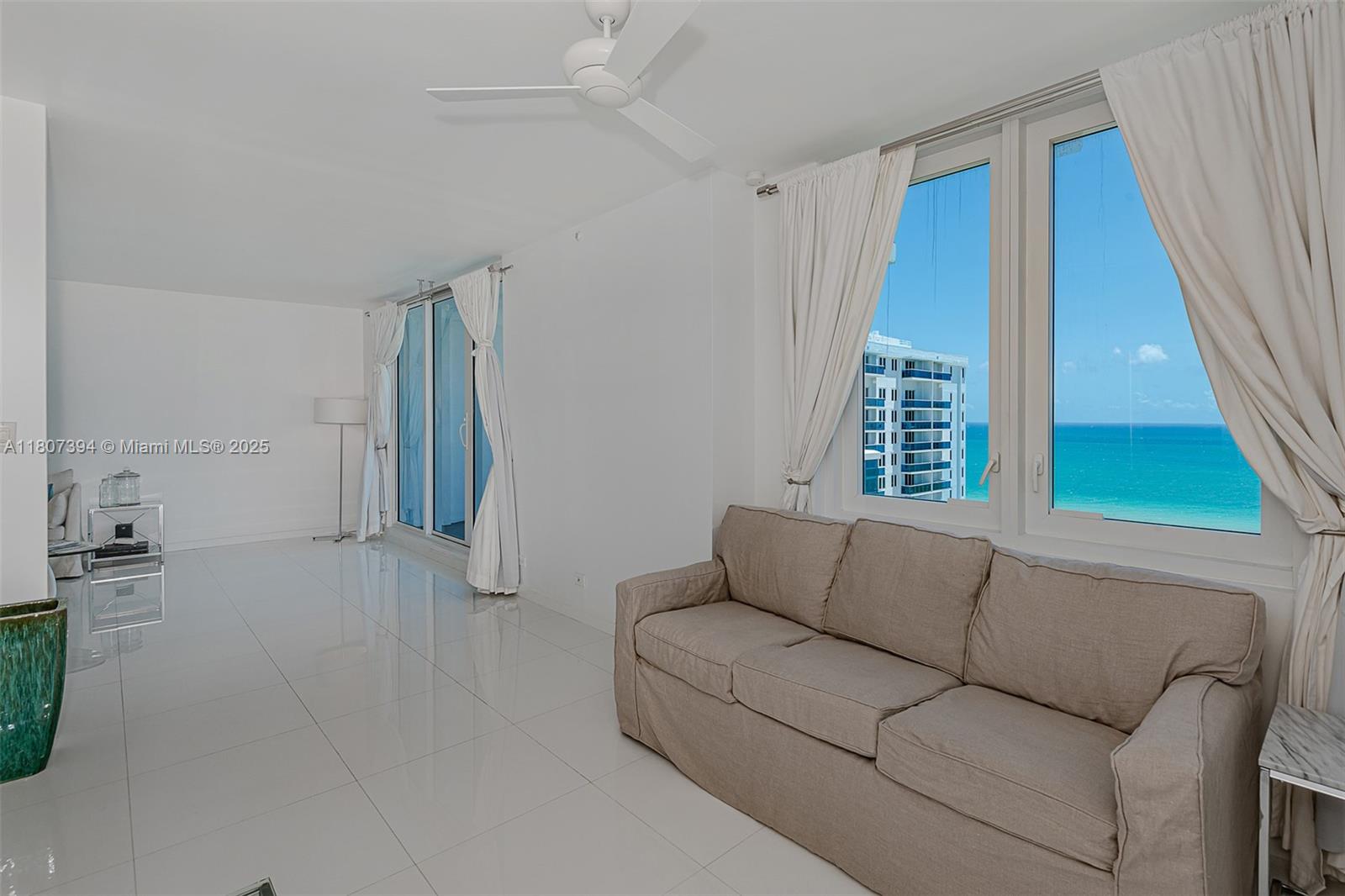 RONEY PALACE CONDO - Residential Lease