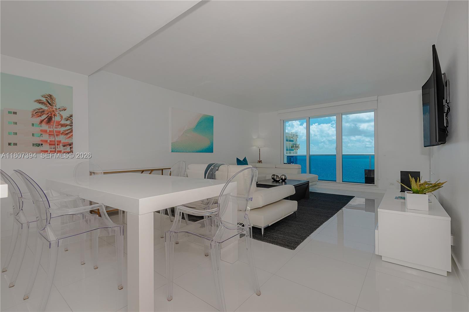 RONEY PALACE CONDO - Residential Lease